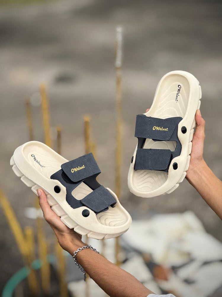 TRENDING SANDALS