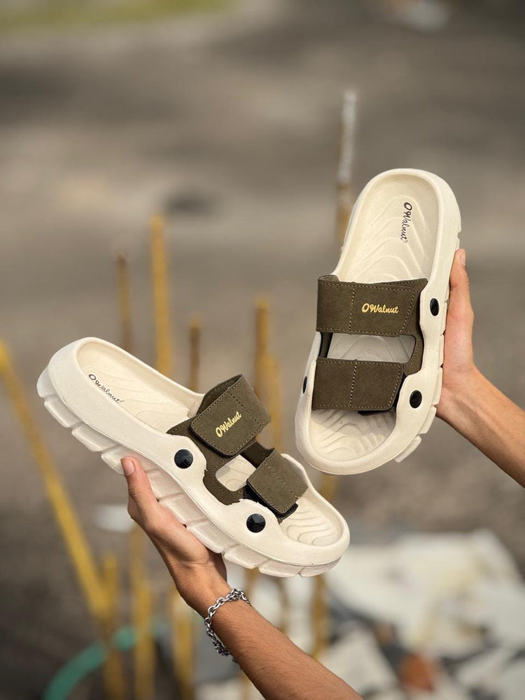 TRENDING SANDALS