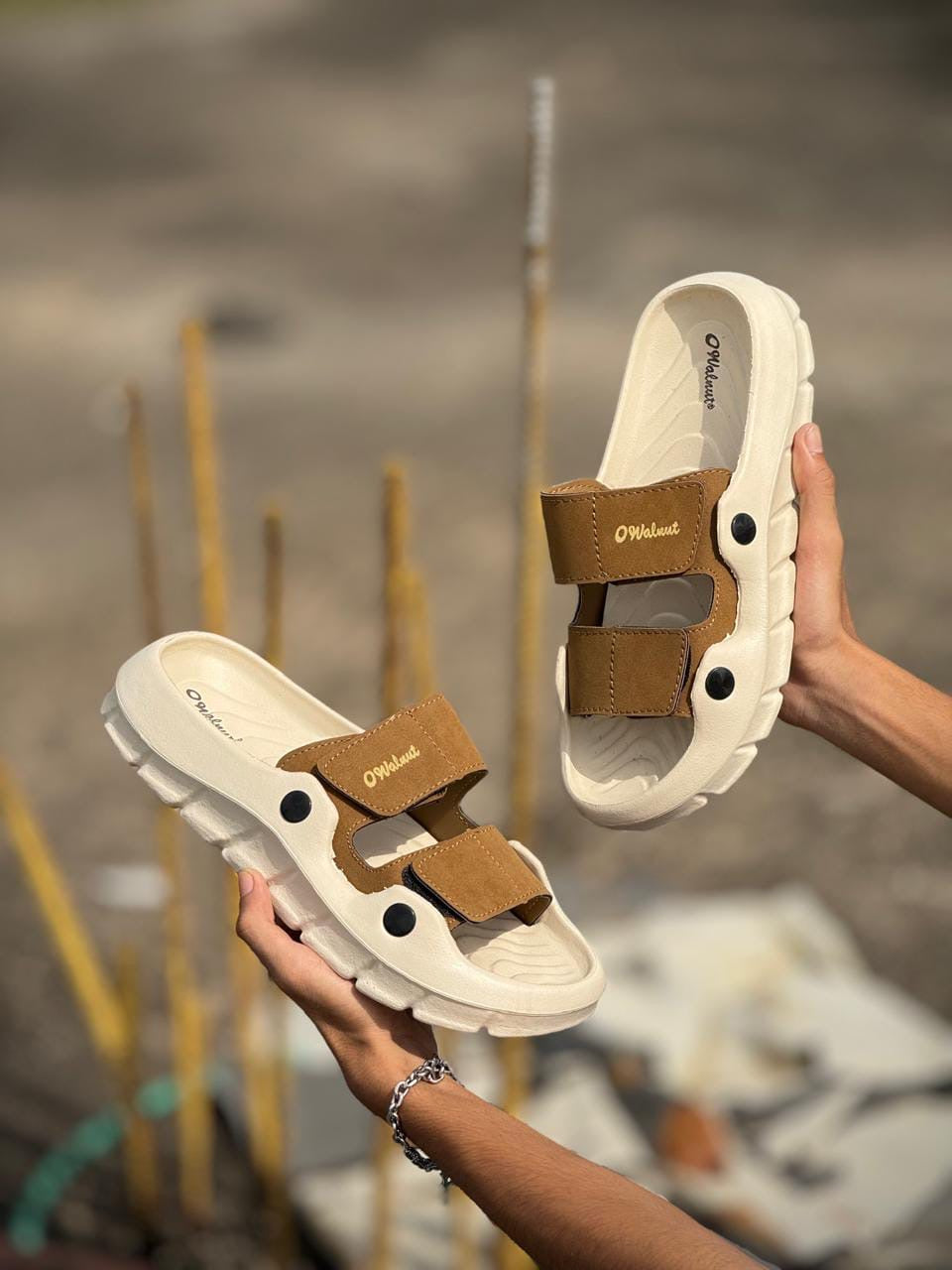 TRENDING SANDALS