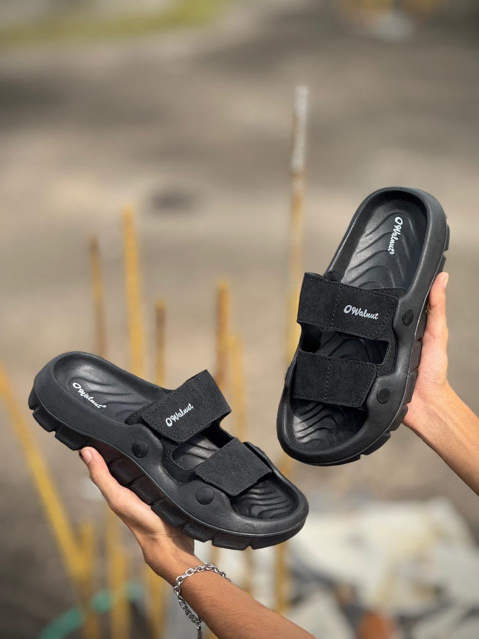 TRENDING SANDALS